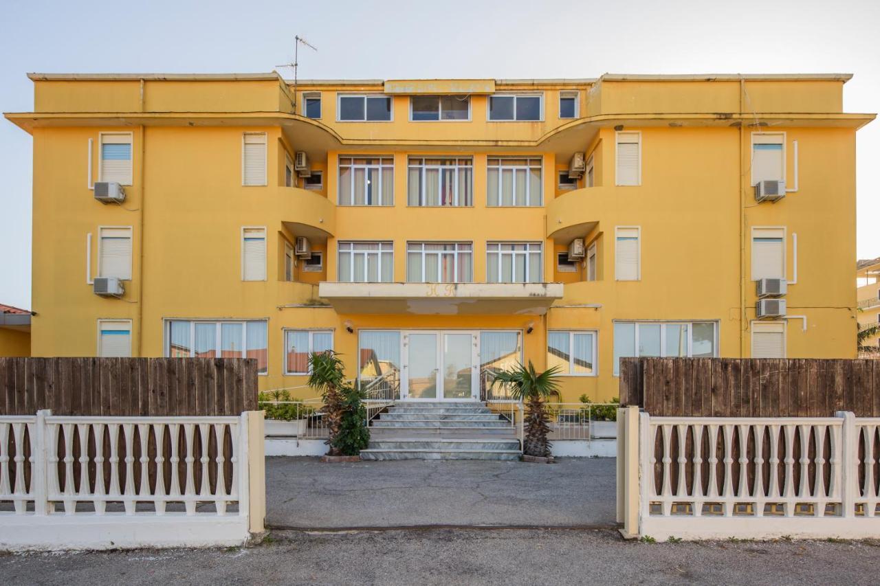 Hotel Rosy ياتّيباليا المظهر الخارجي الصورة