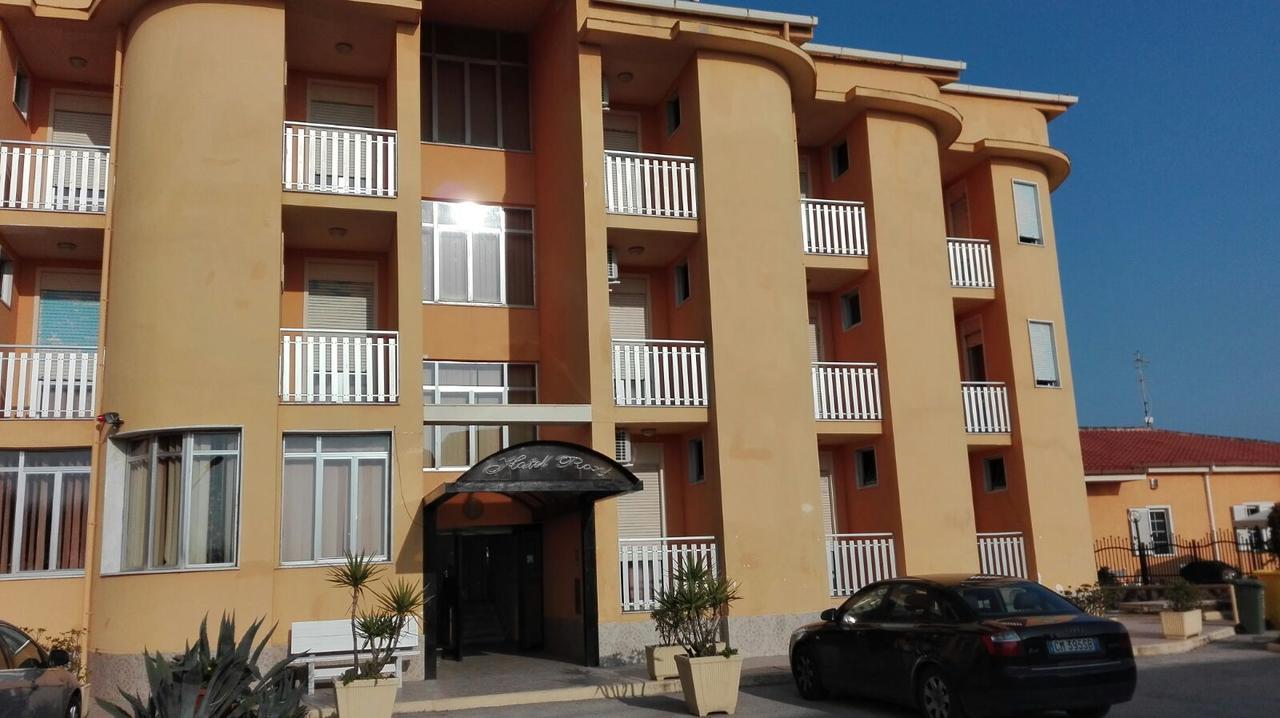 Hotel Rosy ياتّيباليا المظهر الخارجي الصورة